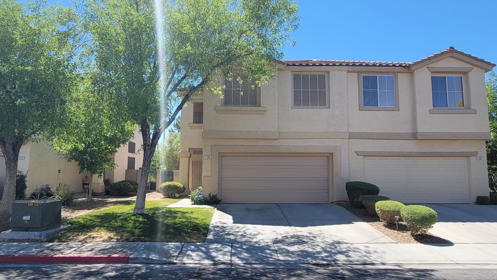 1109 Scenic Crest Dr // Seven Hills Townhome available for rent – photo 2