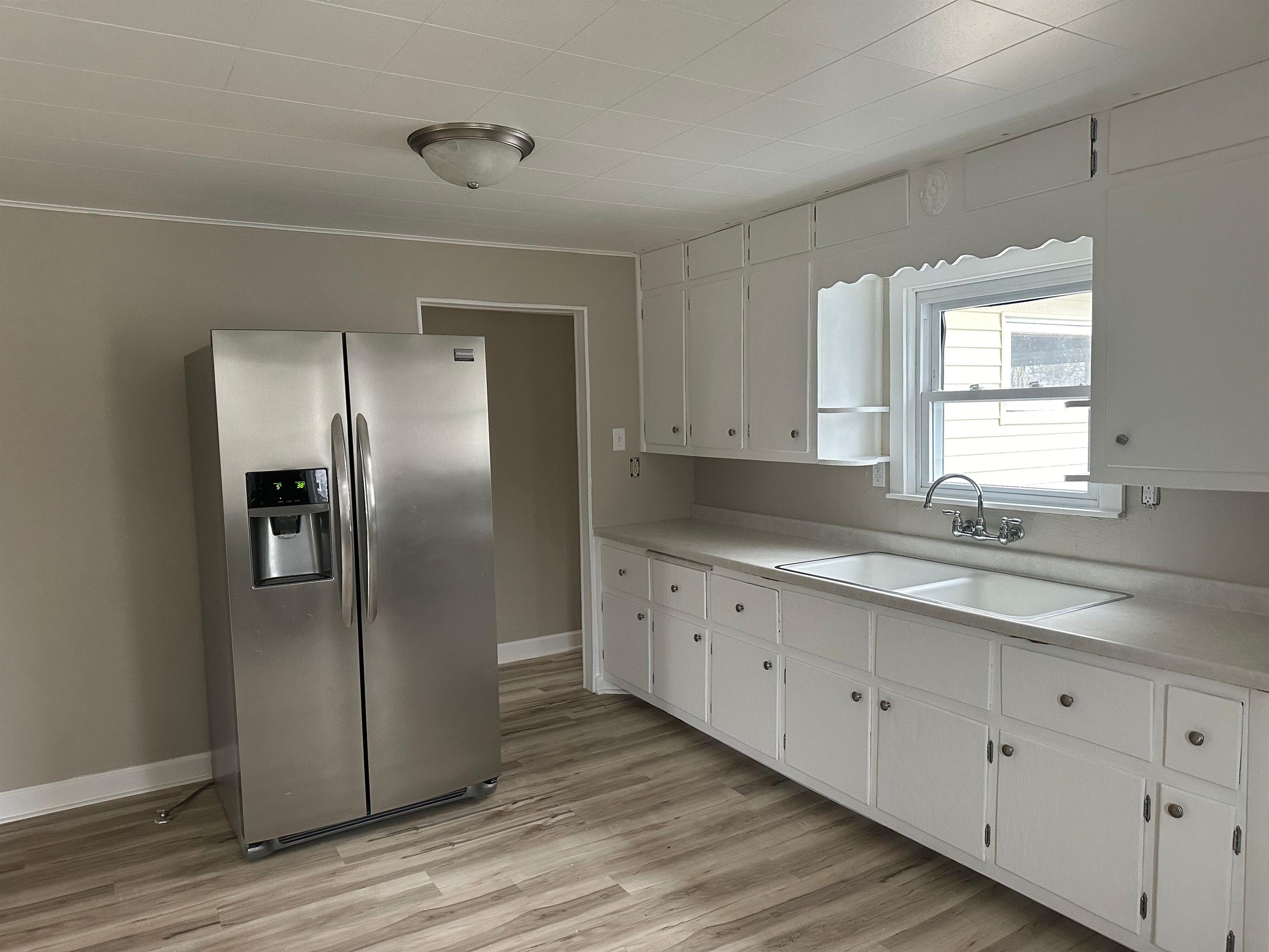 962 Lakeview Drive – photo 2