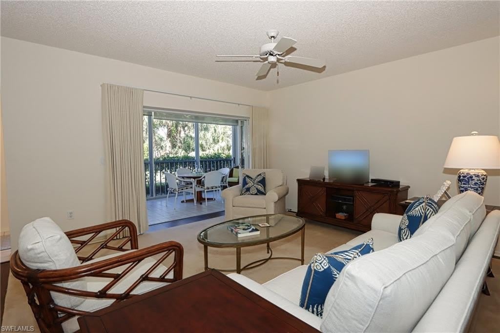 765 Willowbrook Dr – photo 3