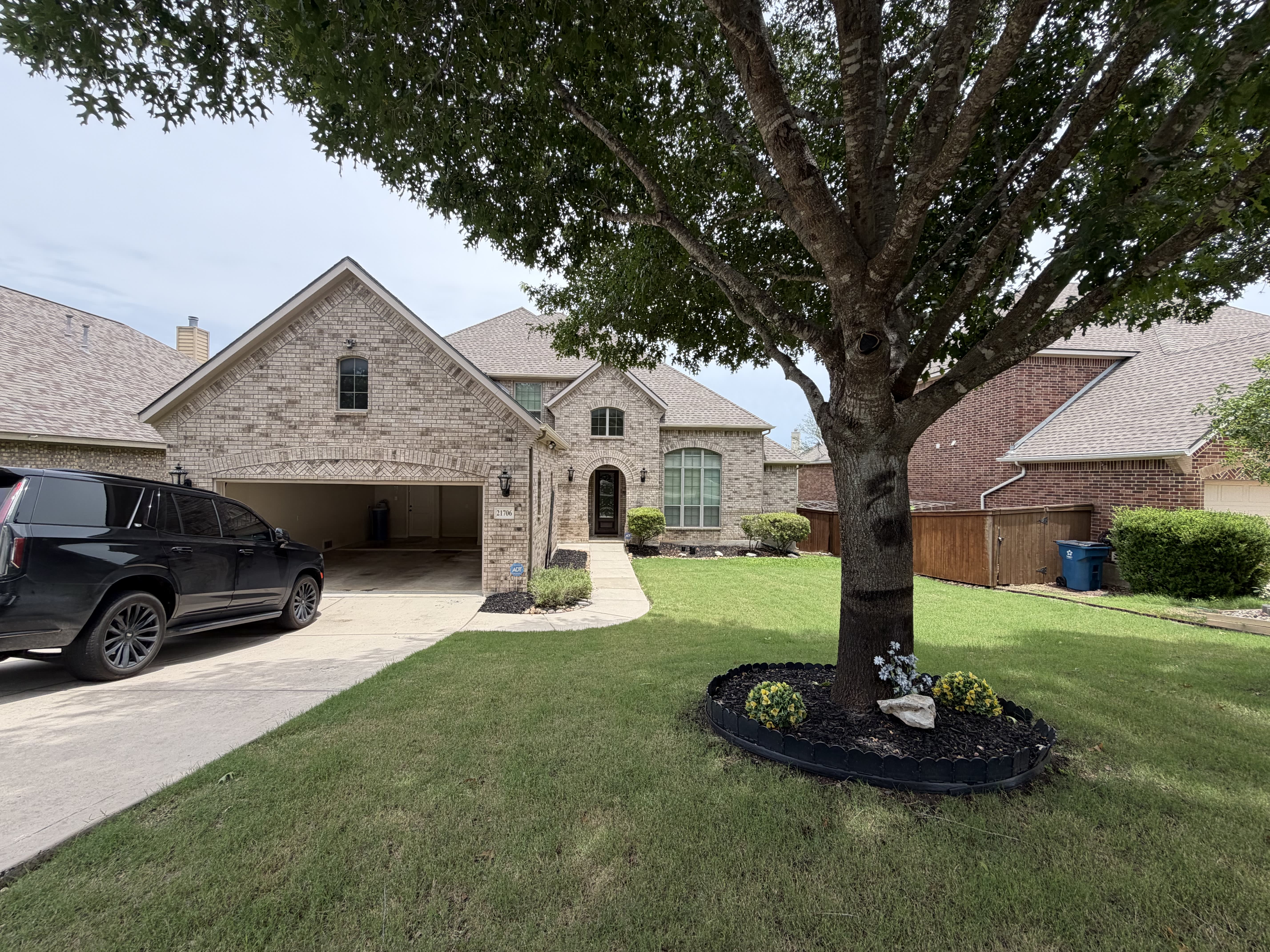21706 Chaucer Hill – photo 2
