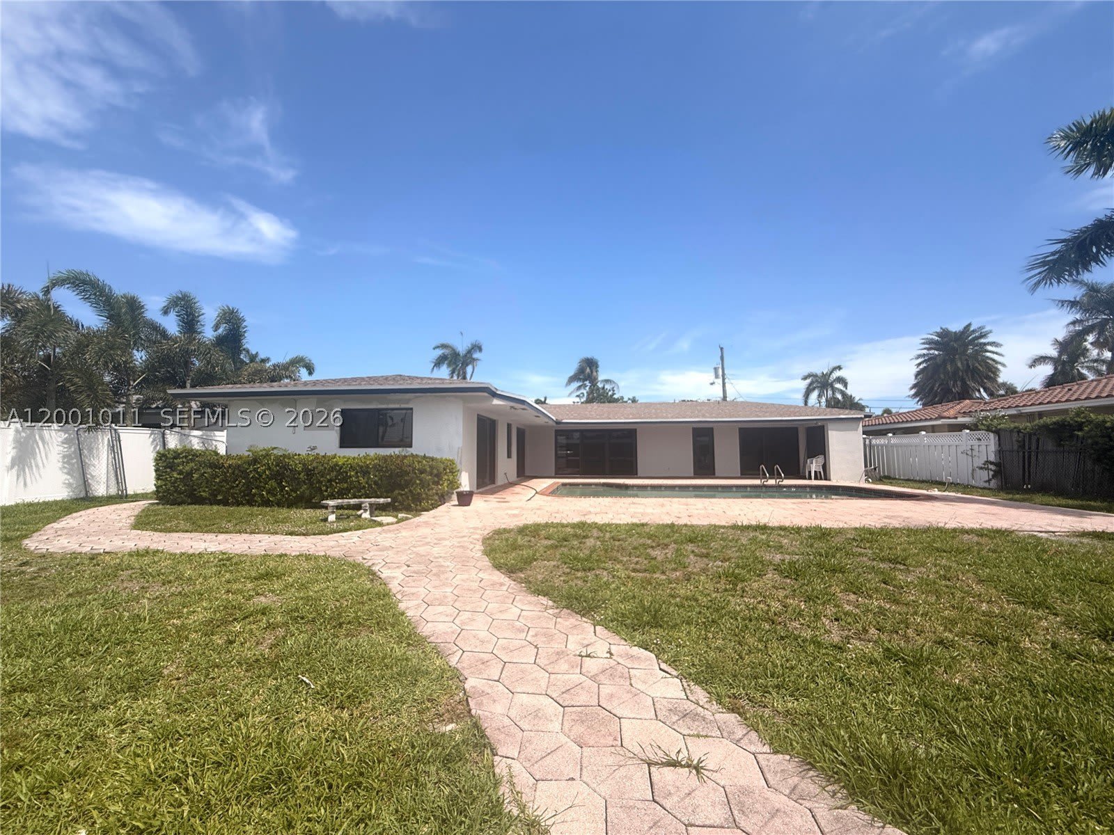 2730 NE 7th St – photo 2