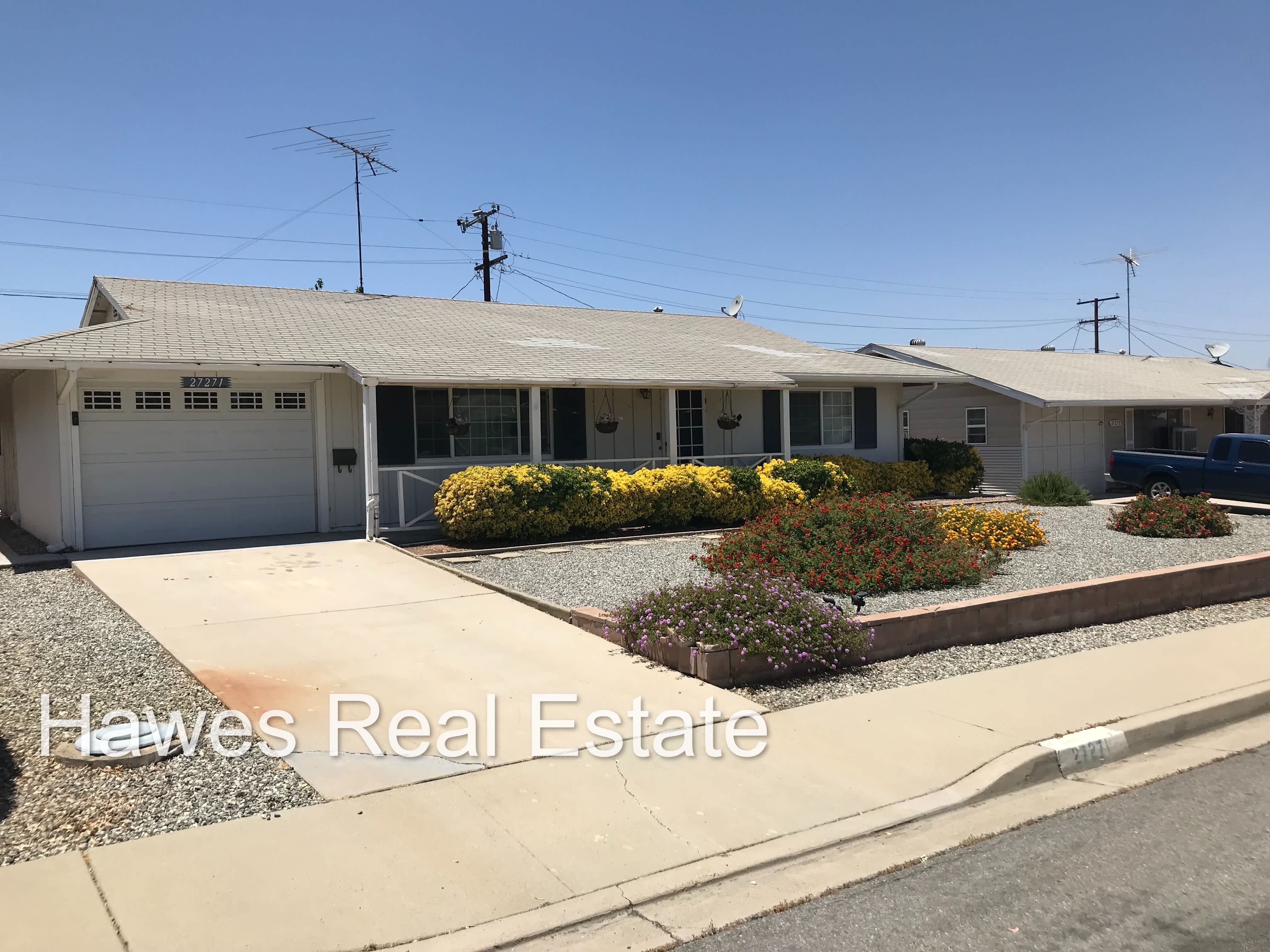 27271 Wentworth Dr – photo 3