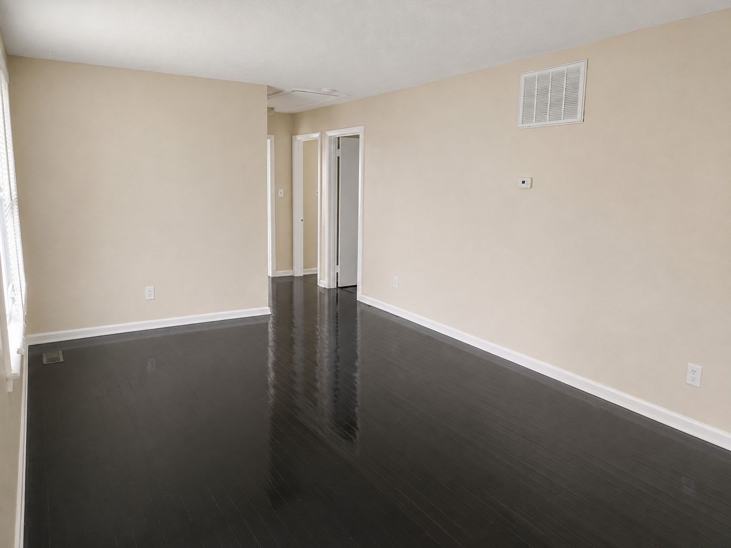 3 Bedroom 1 Bathroom Greenwood Farms – photo 4