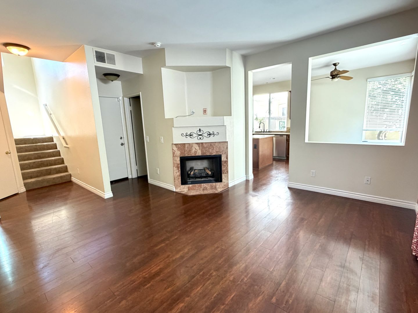 Rare Discovery Hills Gem – 3 Bedroom Home with Serene Backyard Oasis – photo 3