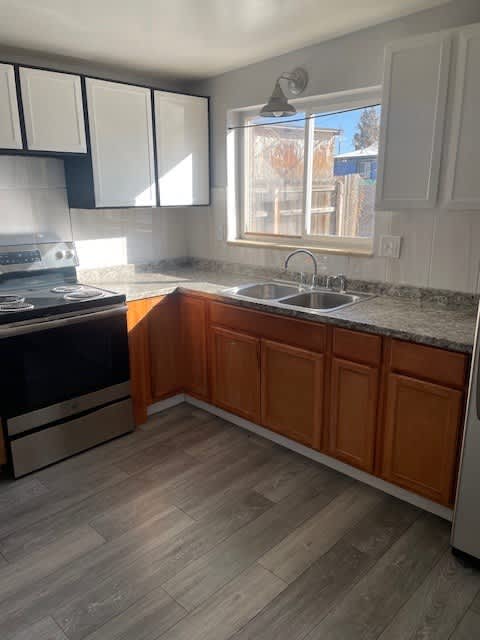 3138 W Dakota Ave – photo 1