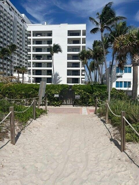 5415 Collins Avenue – photo 2