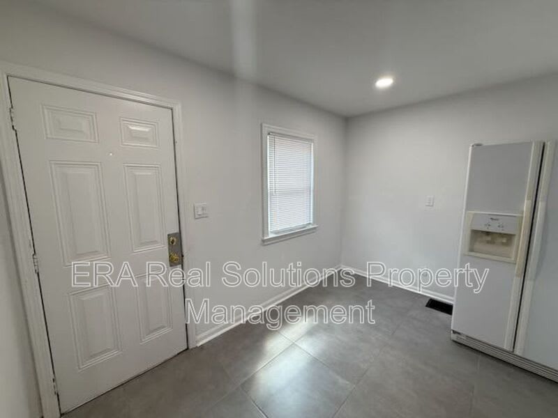 2217 Grasmere Ave – photo 5