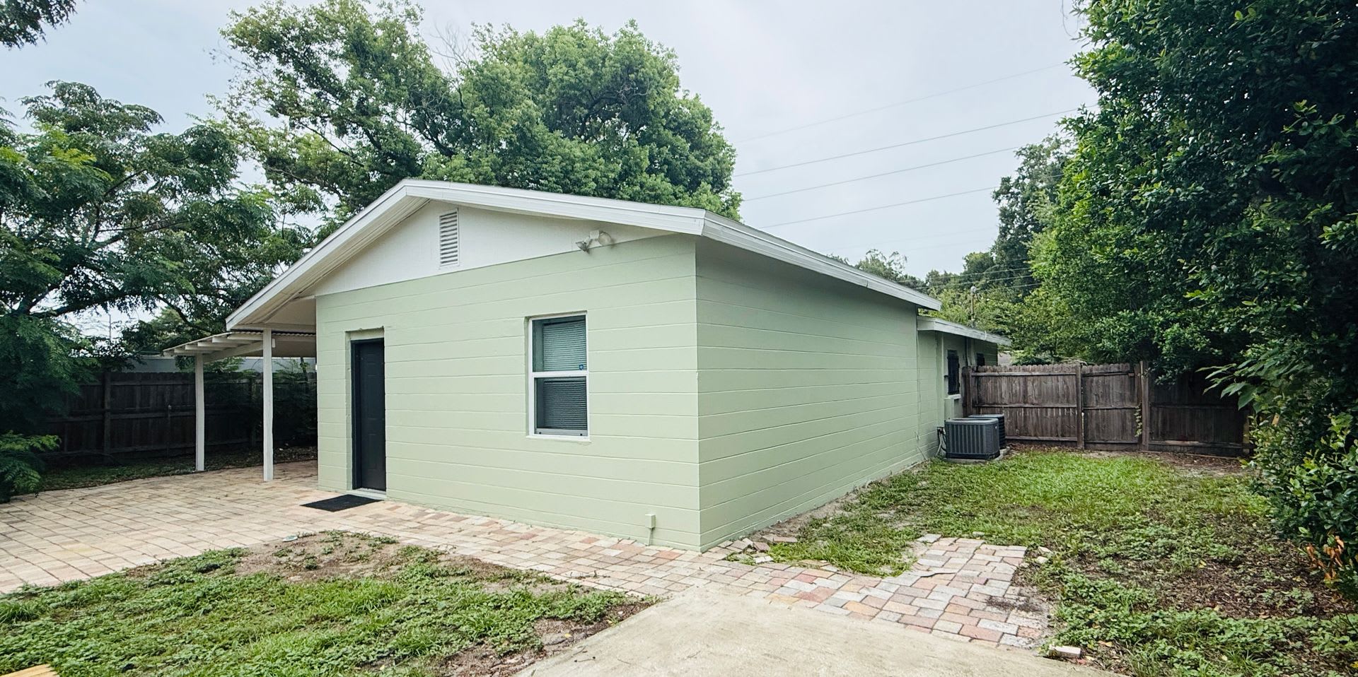 Come See This Beautiful 4 Bedroom 2 Bath Home For Rent Near Busch Gardens – photo 2