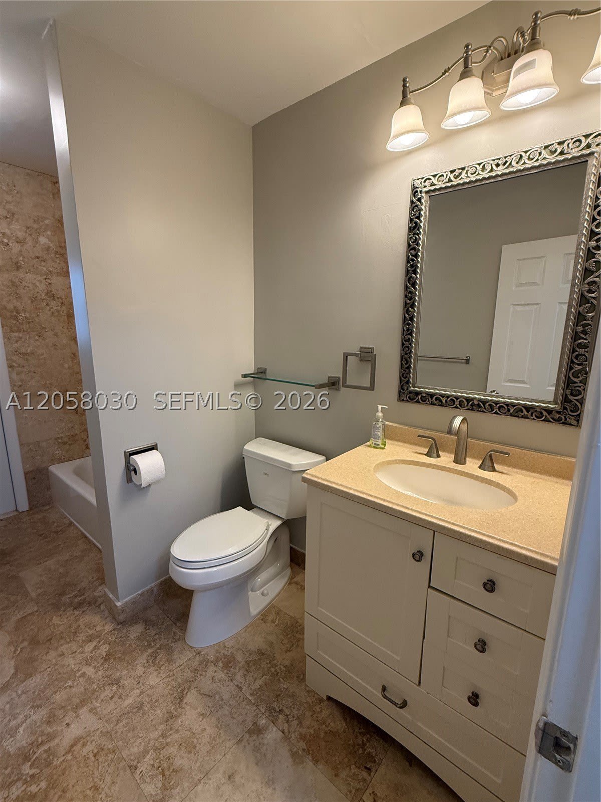 1560 NW 12th Way – photo 5