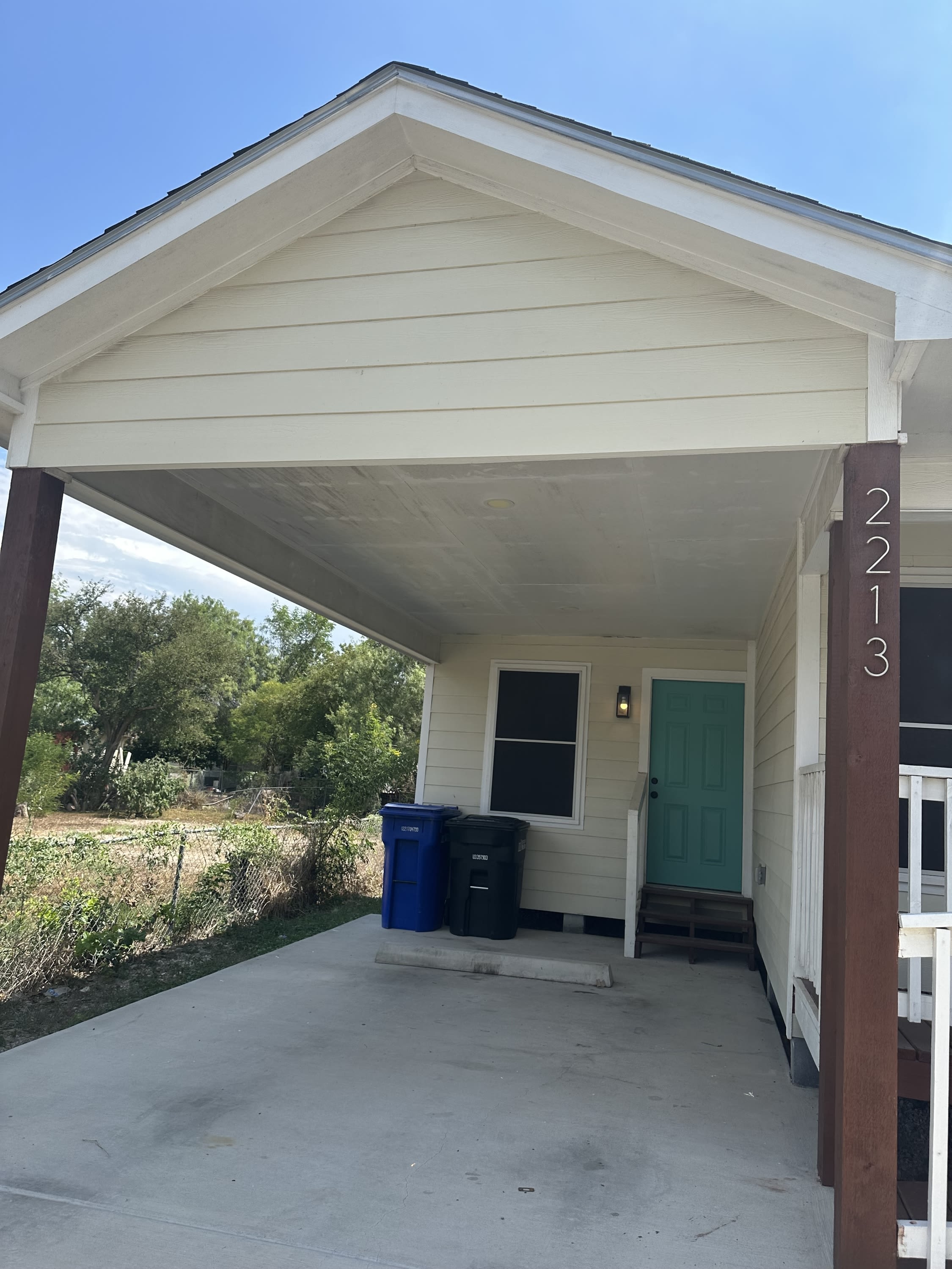 2213 Diaz Avenue – photo 2