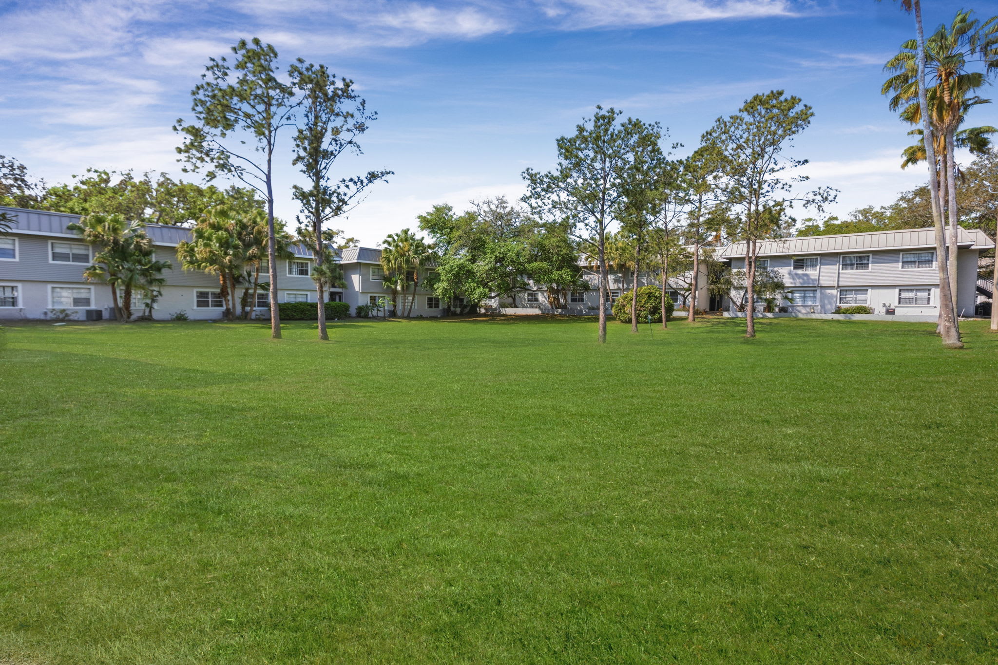 Willow Brooke Apartments – photo 1