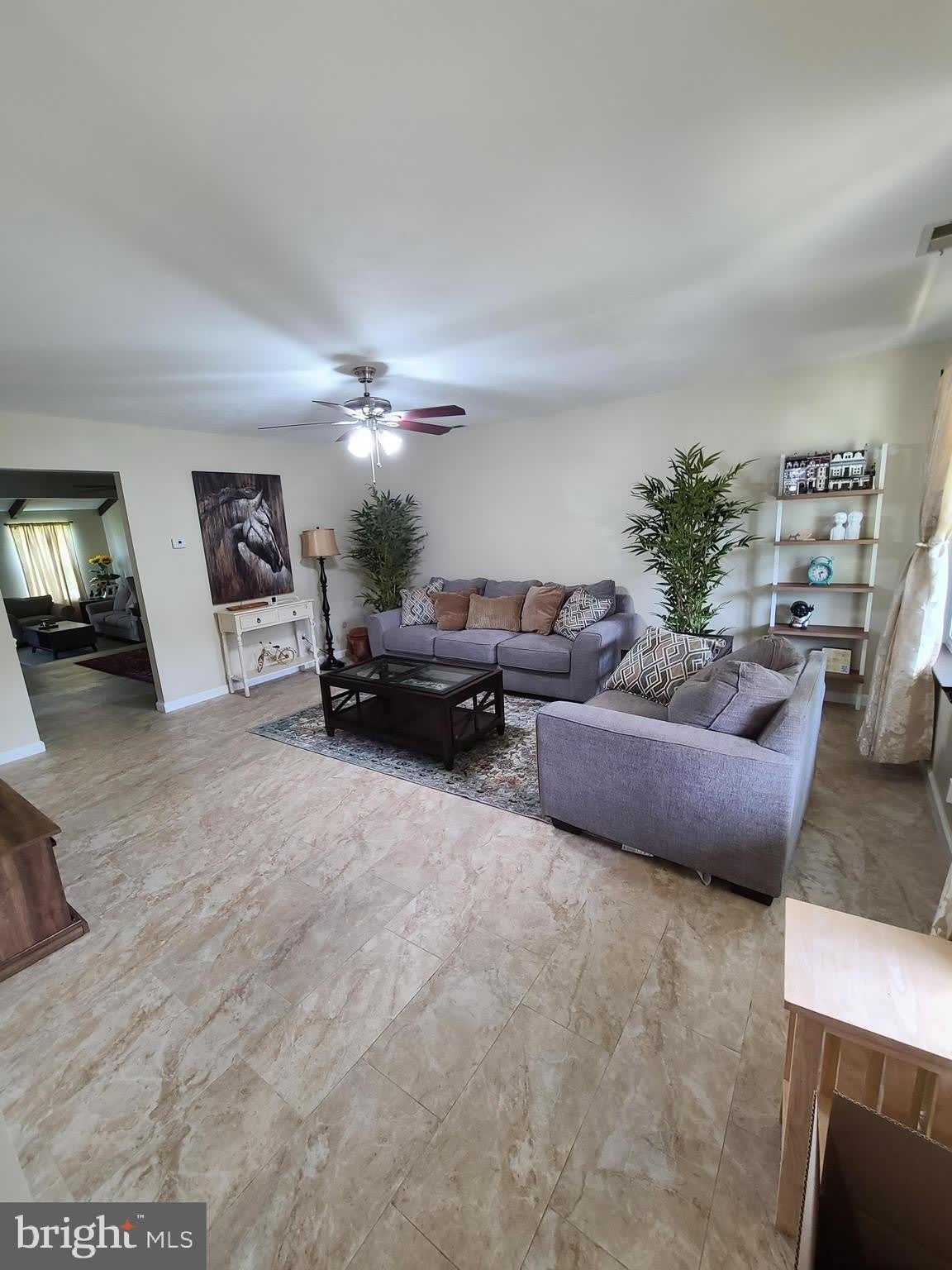 1105 JONATHAN Lane – photo 3