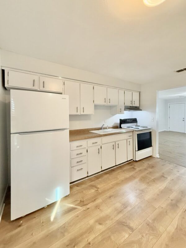 6420 South Adelia Avenue – photo 5