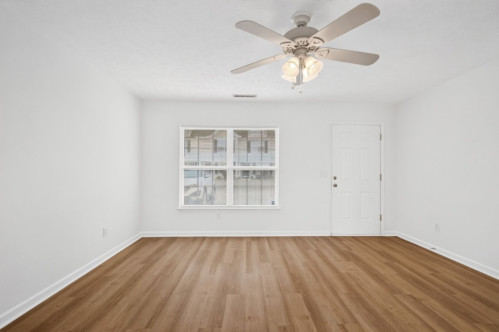 “NEW, NEW, NEW! Completely updated and $500 off! – photo 3