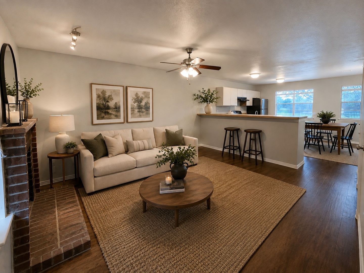 2bed/2.5 bath condo close to downtown – photo 2