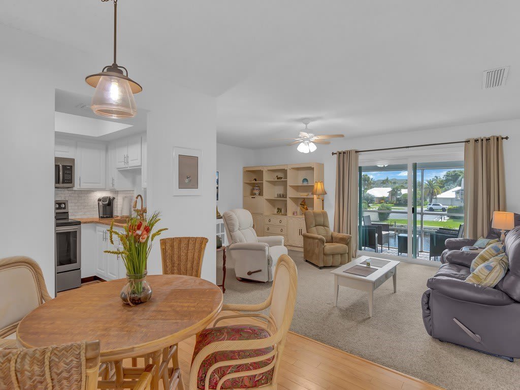 1860 Robalo Drive – photo 3