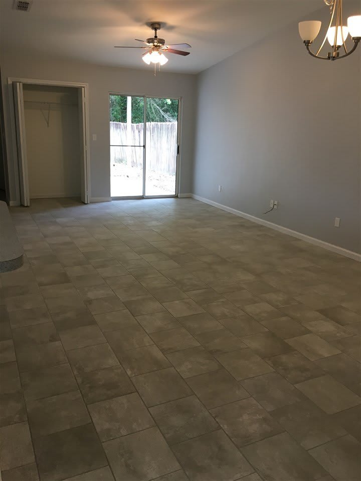1599 Payne Street – photo 3