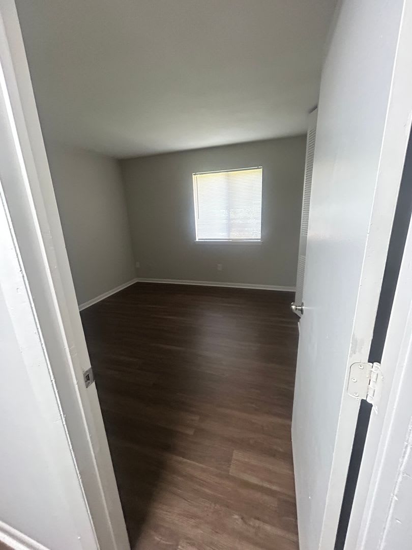 Affordable 1 Bedroom Condominium at Orchard Trace**** Great move in Special*** – photo 5