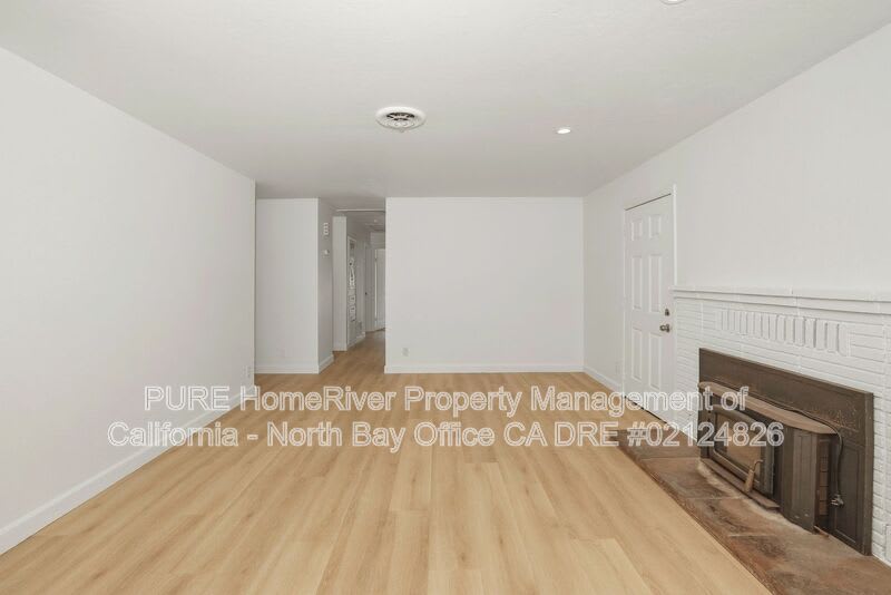 1040 South Cloverdale Blvd – photo 4