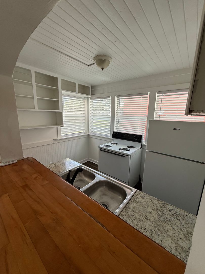 1 Bedroom / 1 Bath Apartment * HALF OFF 1ST MONTH'S RENT WITH 13 MONTH LEASE * – photo 5