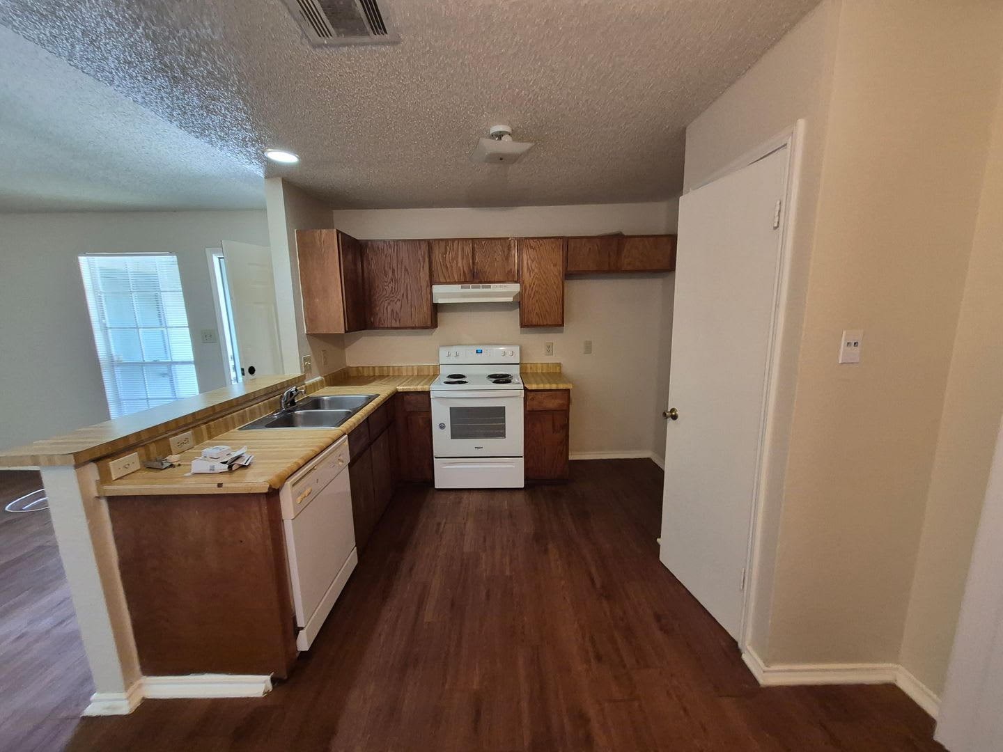 5201 Meadow Field 3 San Antonio Tx 78250 – photo 5