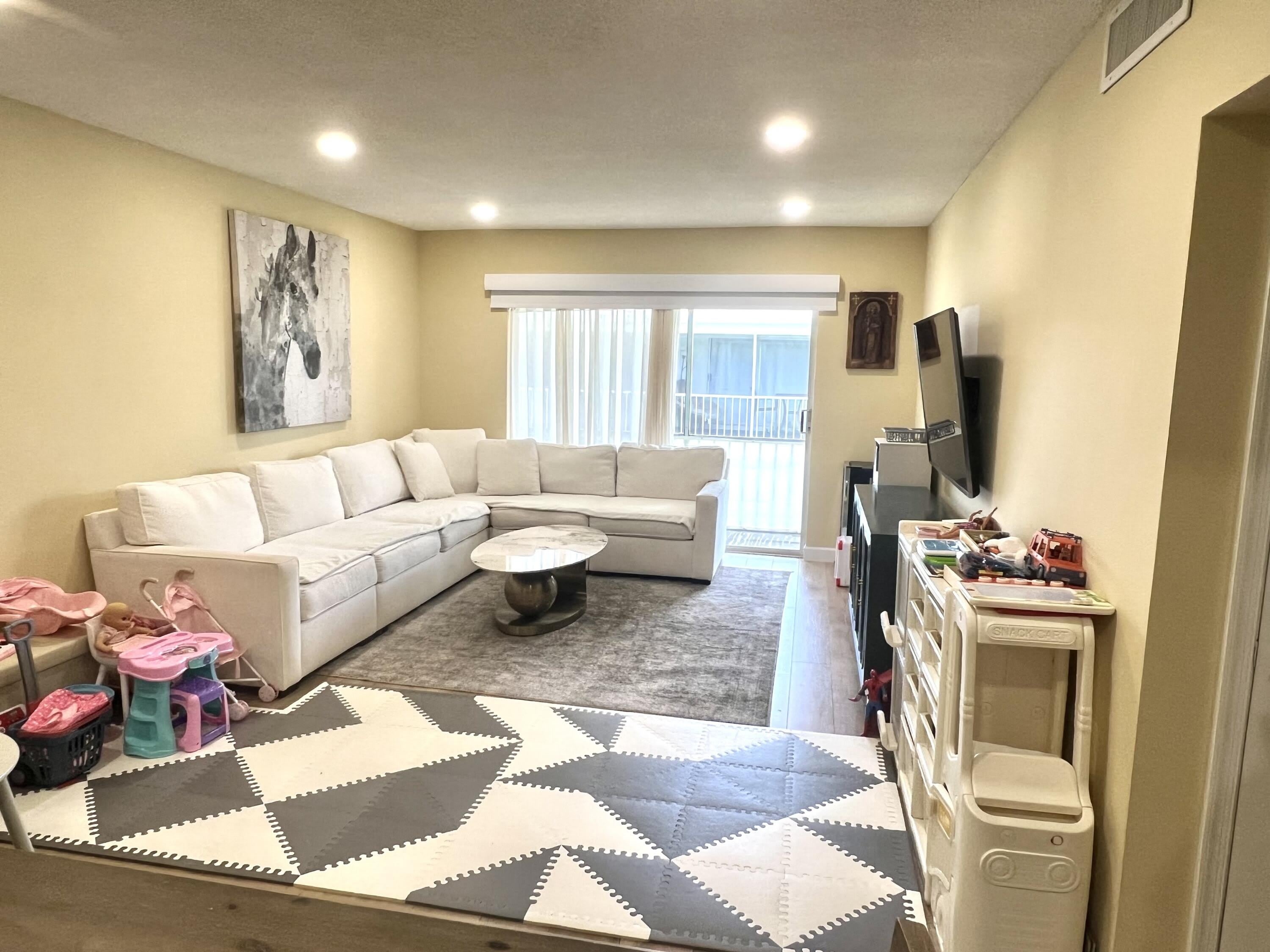 2211 NE 67th Street – photo 1