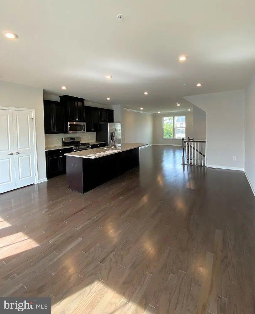 745 QUARRY POINT Road – photo 1