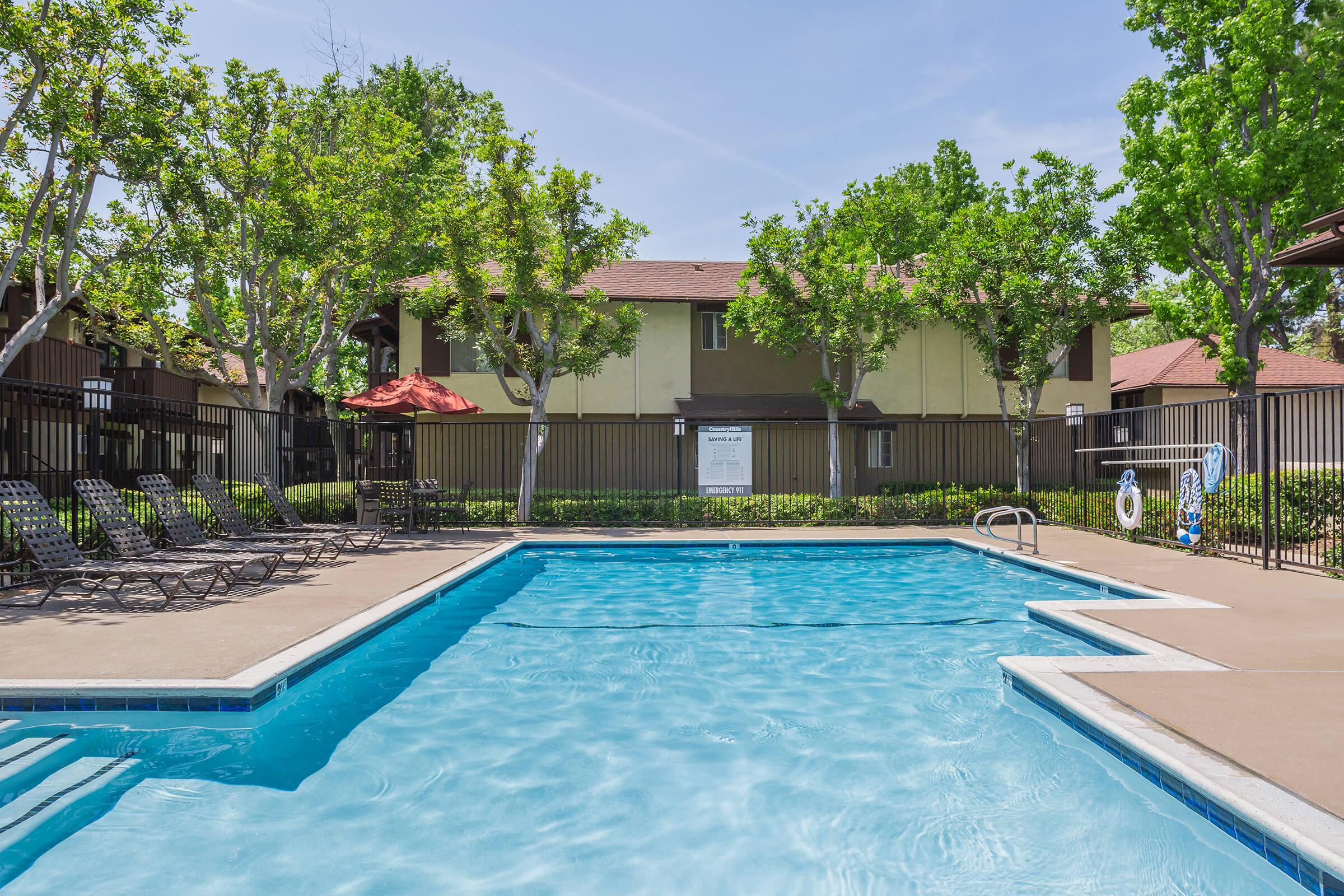 Country Hills Apartment Homes – photo 1