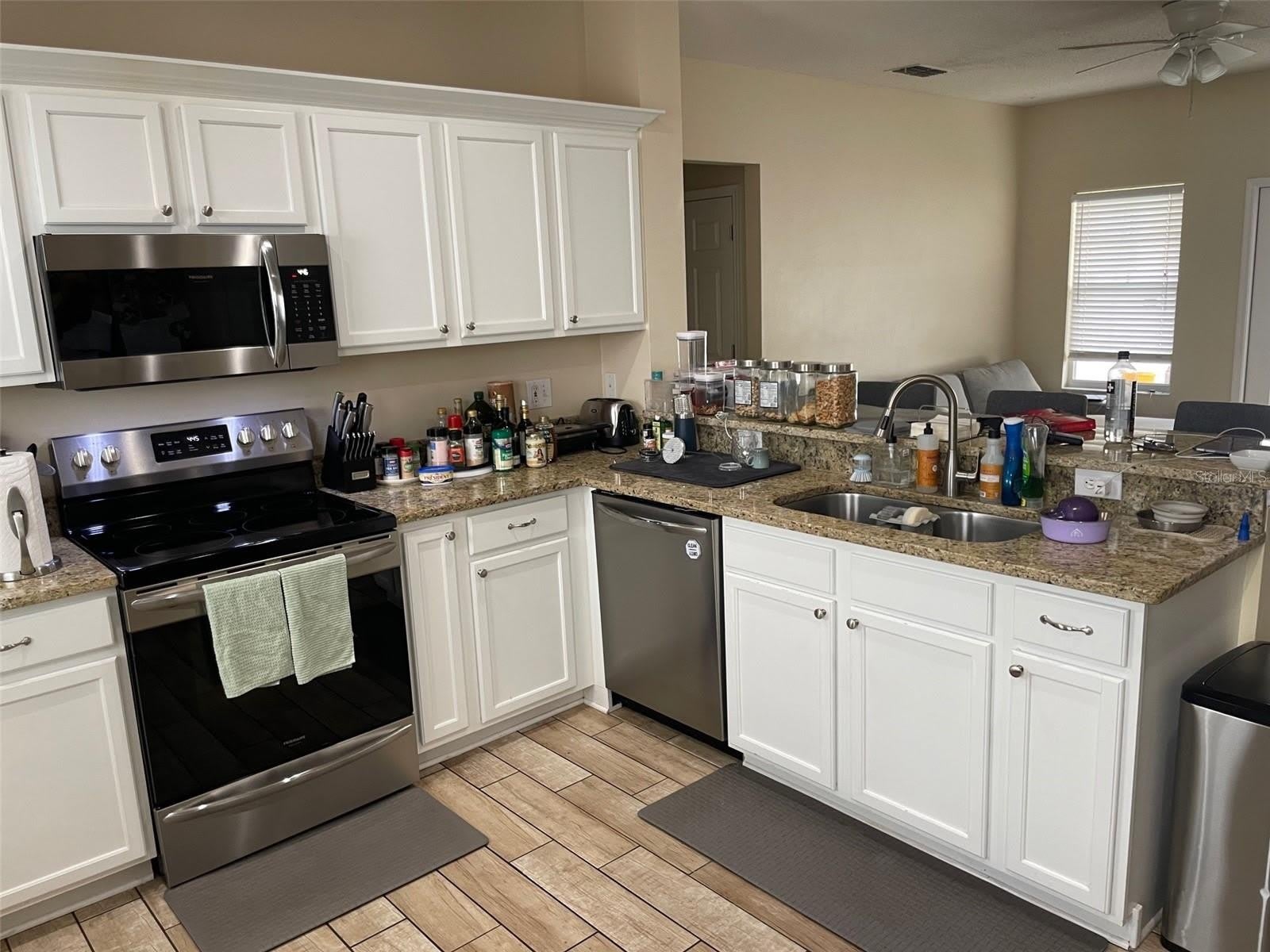 1104 Blaze Street – photo 2