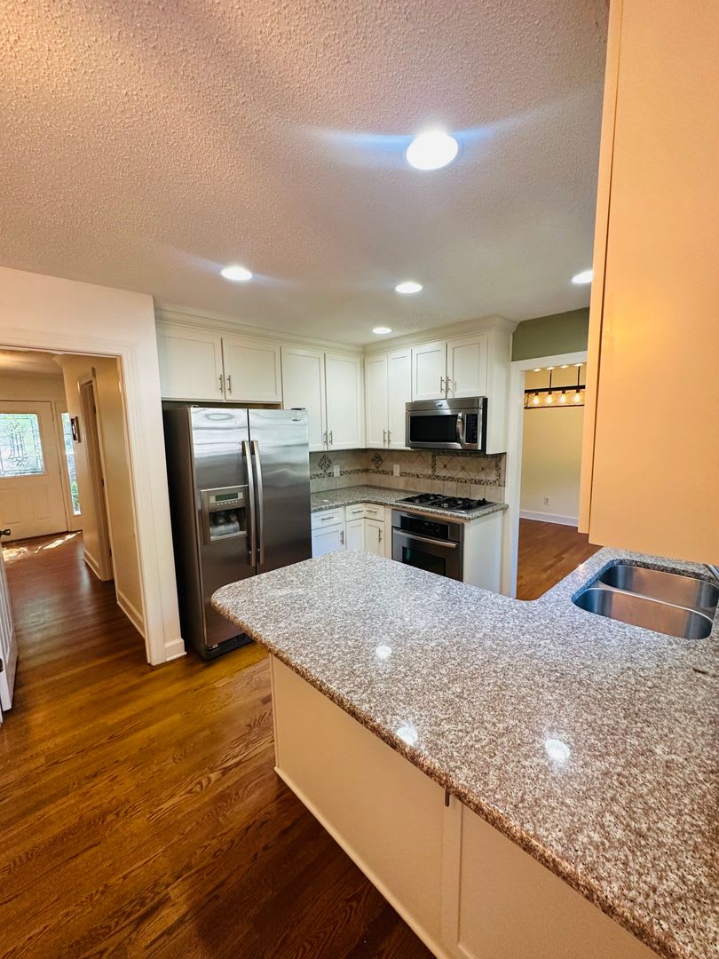 4919 Sarah Hall Ln – photo 3