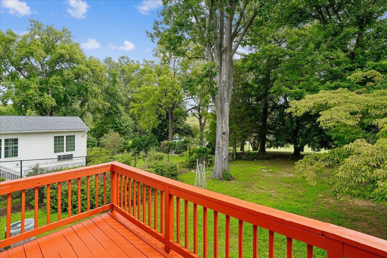 Updated Rambler Close To METRO, Parks, Shopping, & More – photo 5