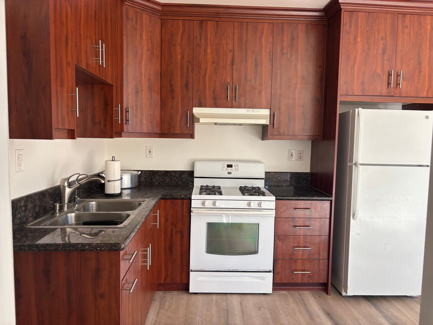 Amazing Standalone 1 Bedroom ADU! – photo 2