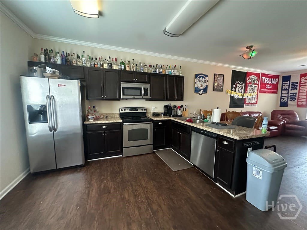 194 Strickland Avenue – photo 3