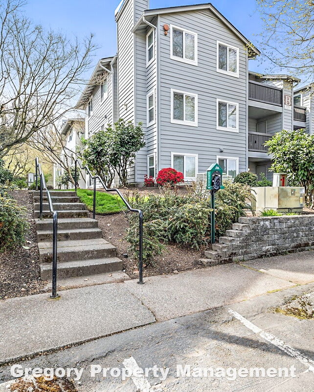 6700 NE 182nd St – photo 2