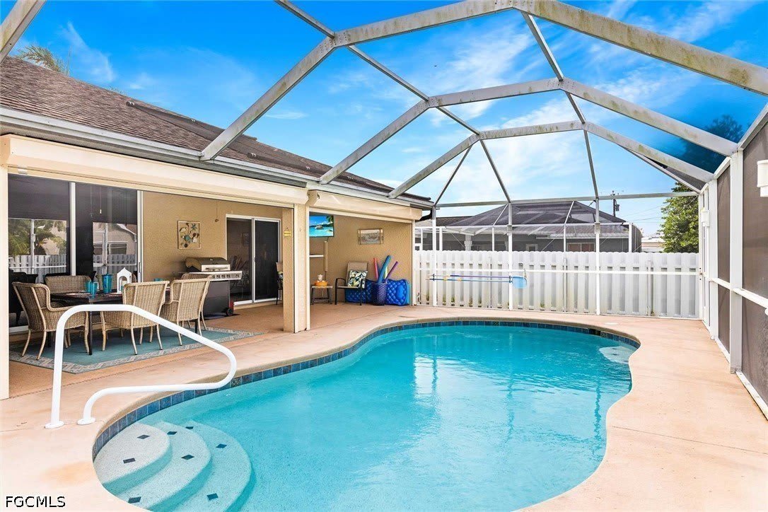 4226 SW 14th Place – photo 2
