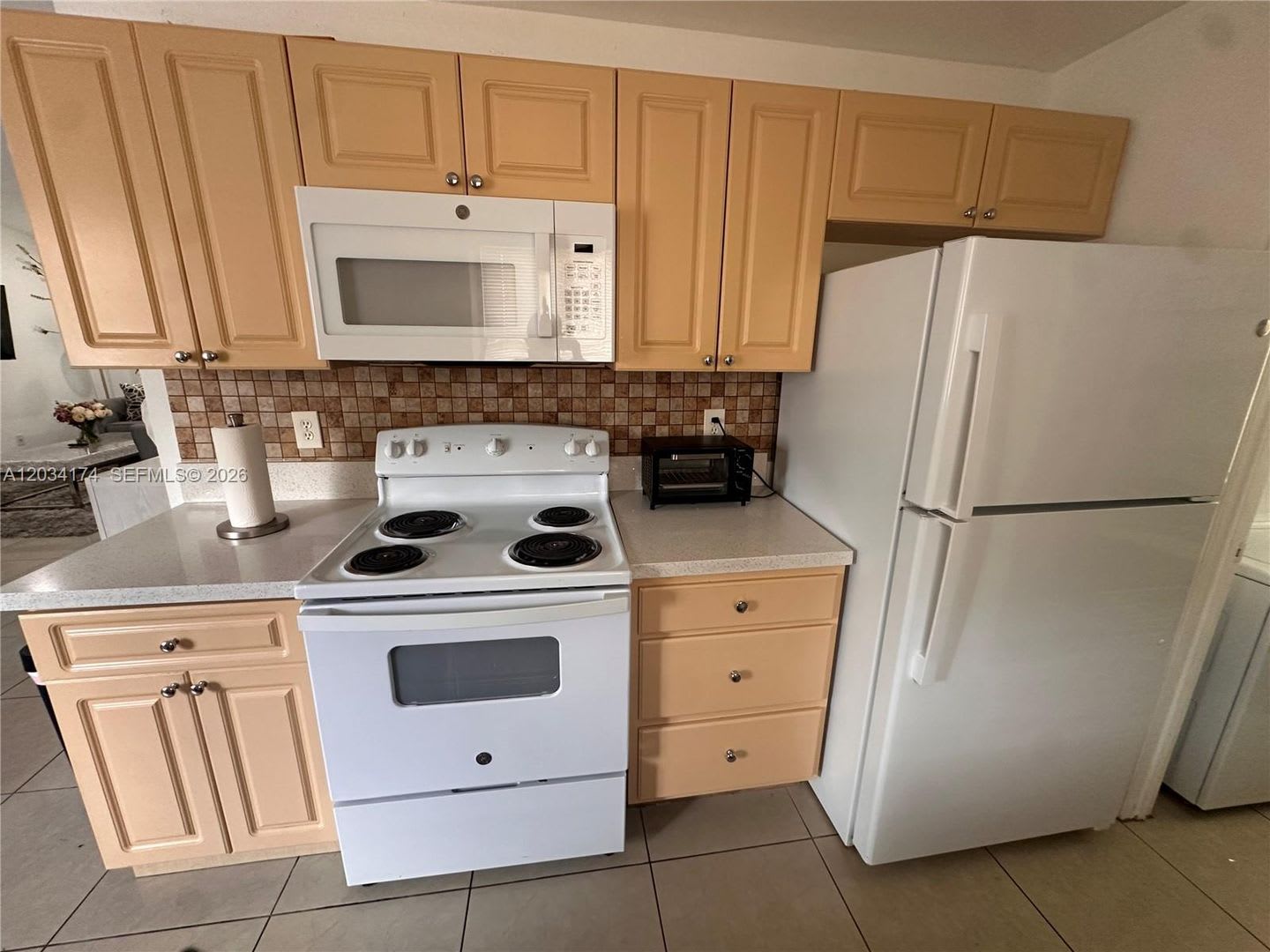 404 NW 2nd Avenue A, Hallandale Beach, FL 33009 – photo 2