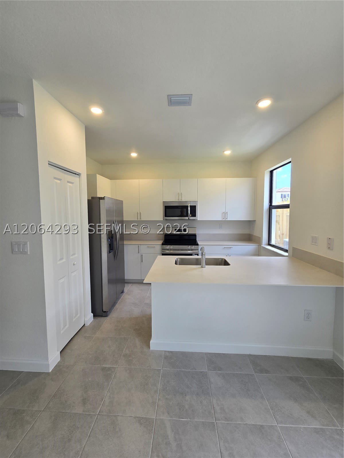 13316 SW 232nd Ter – photo 5