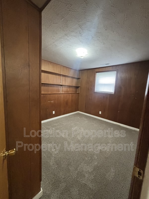 2428 Cedarwood Avenue – photo 5