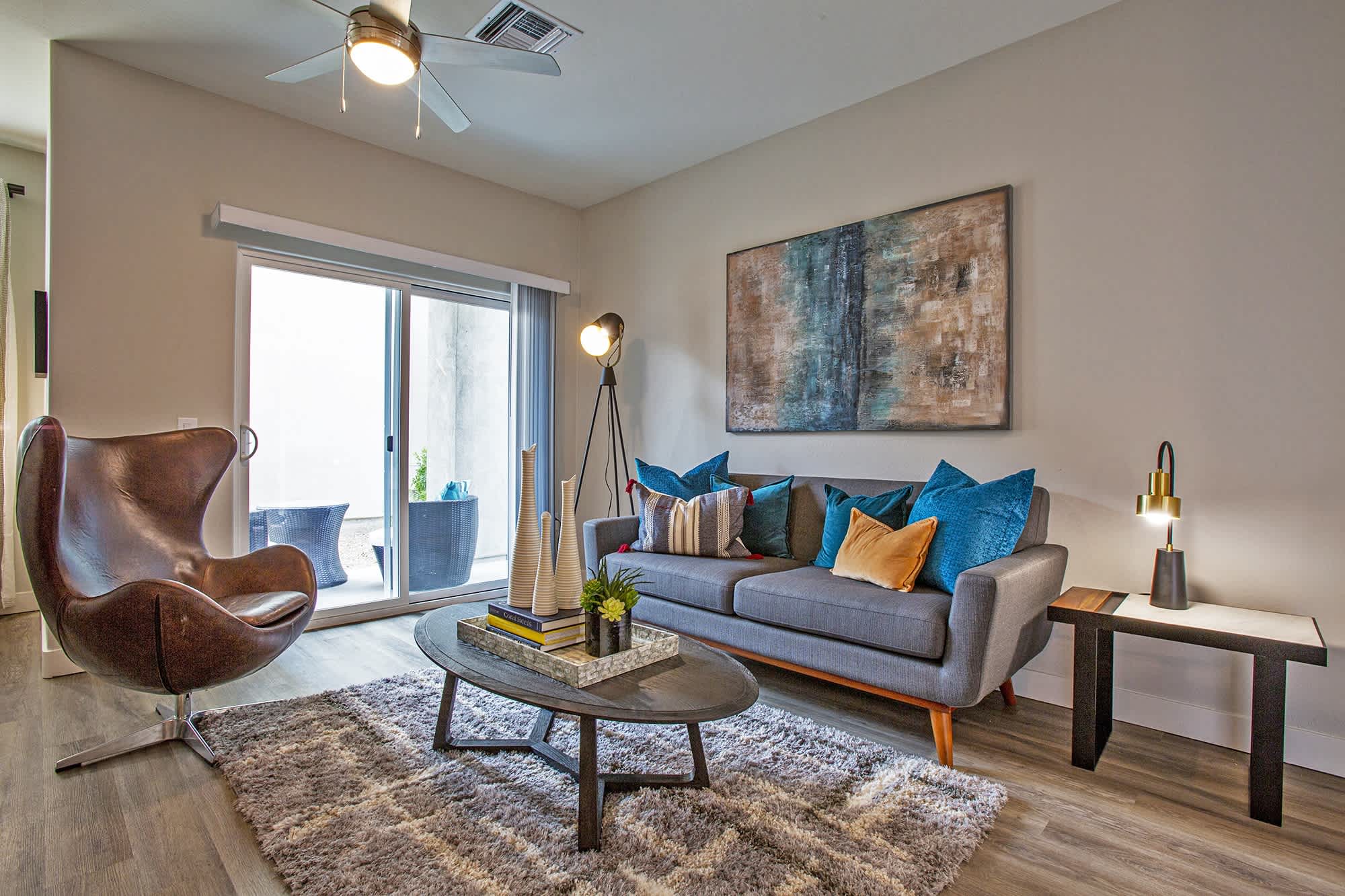 5320 N 16Th Street – photo 4