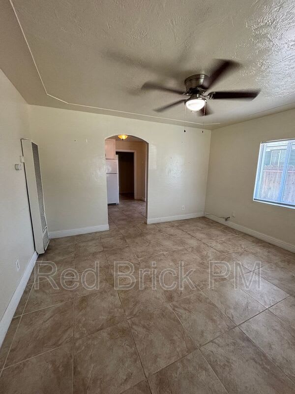 2240 Glen Ave. – photo 4