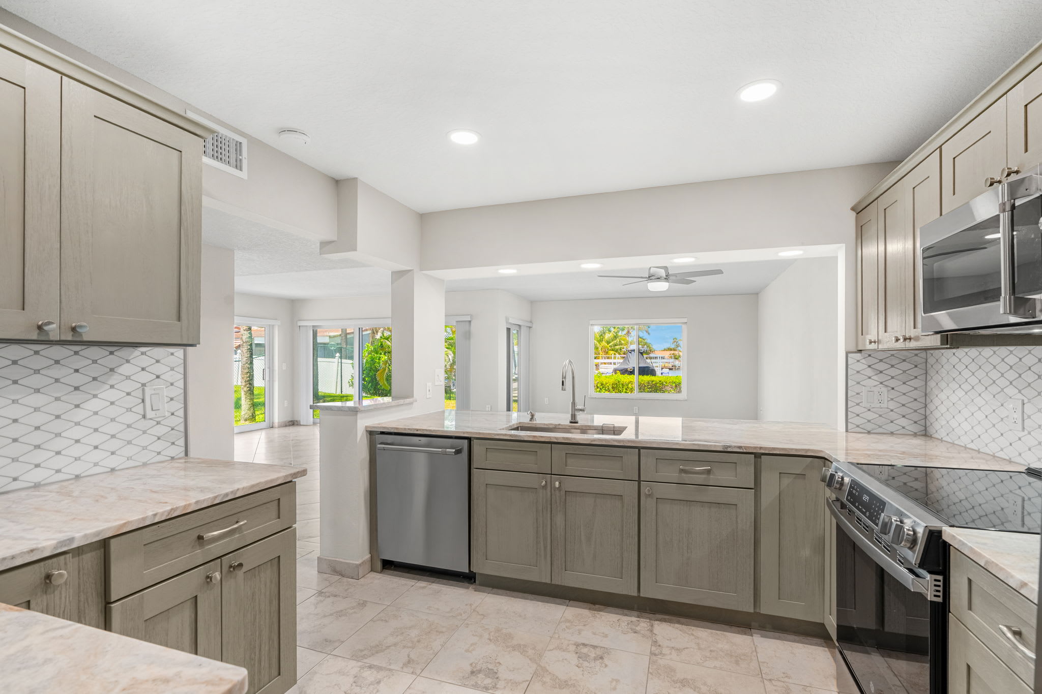 1700 Commodore Boulevard – photo 3
