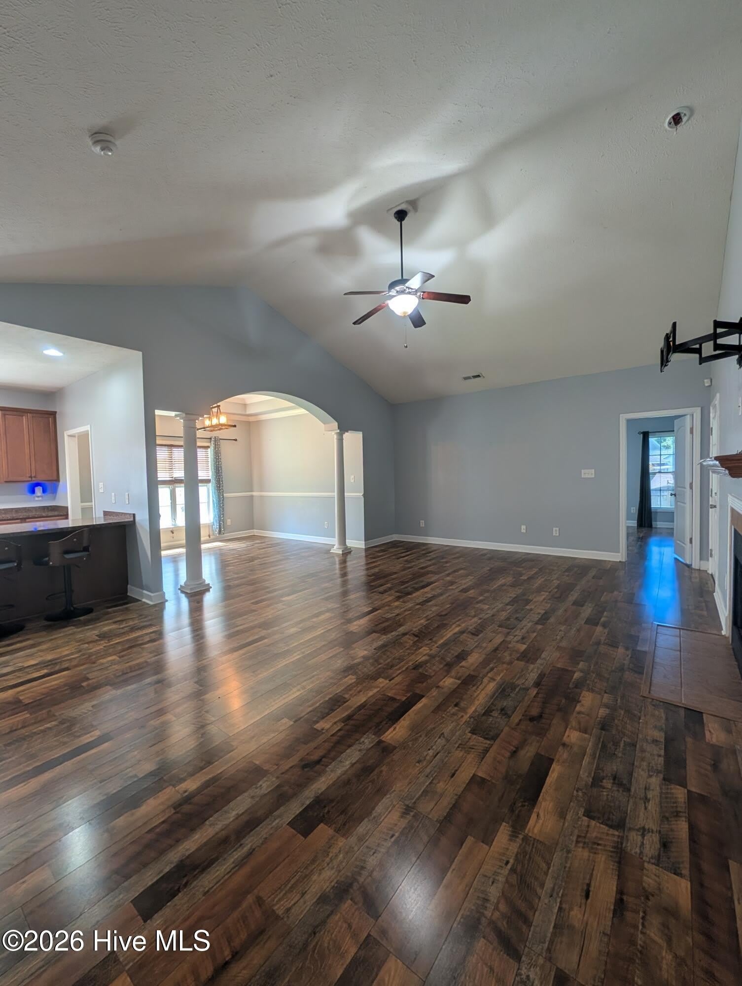 305 Weatherford Drive – photo 4