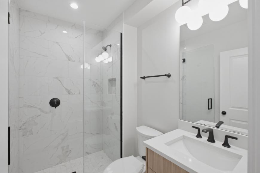 2239 North Bissell Street – photo 2