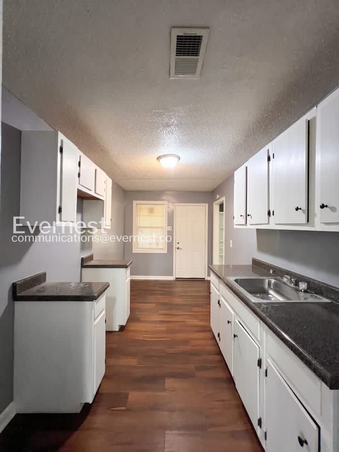 284 East Holmes Road – photo 5