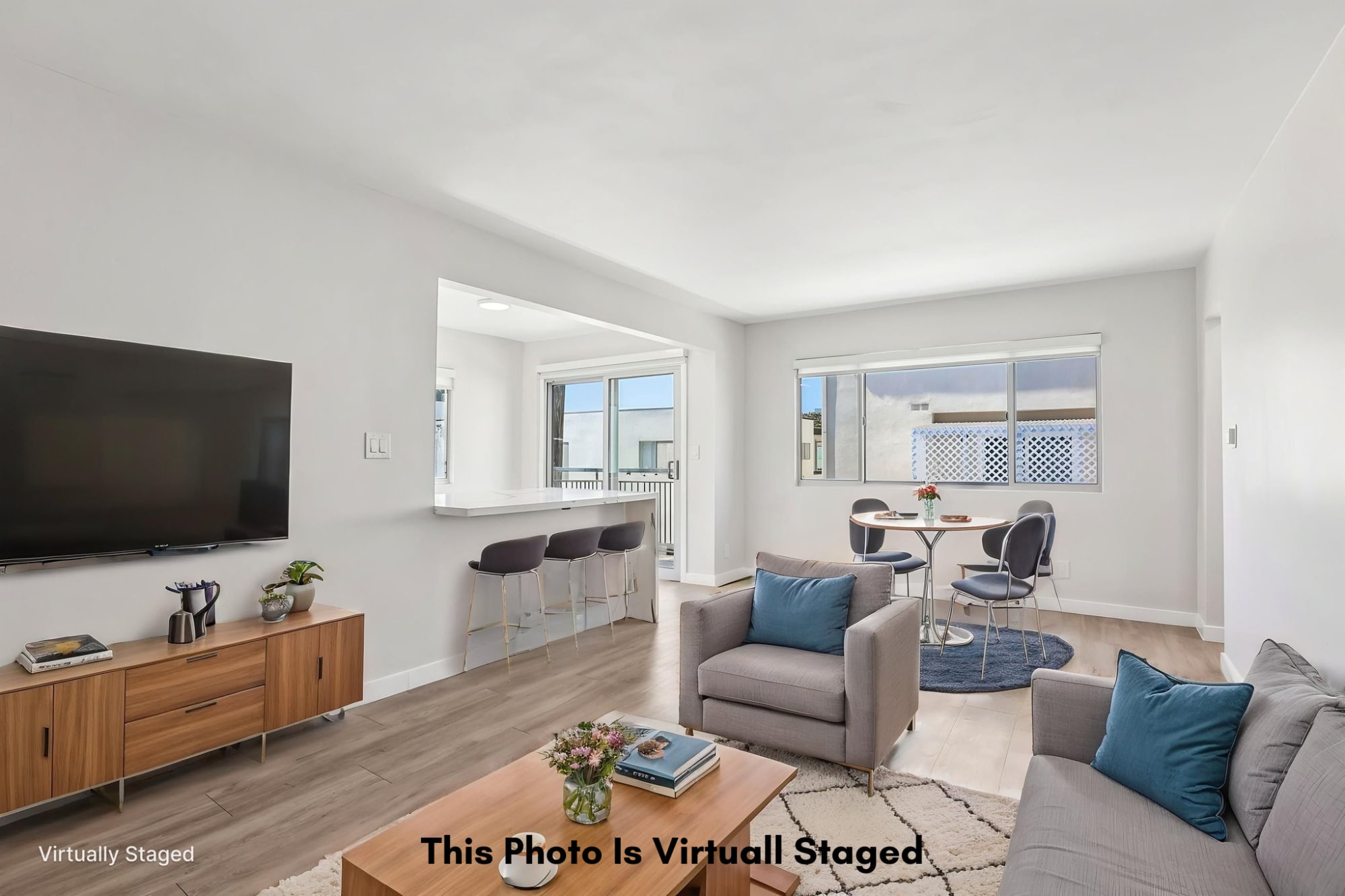 12th Street – photo 1