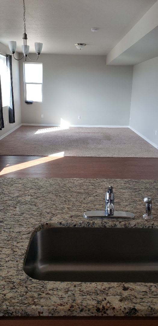Newer 3 Bedroom home with 2 1/2 baths in Meridian Ranch – photo 5