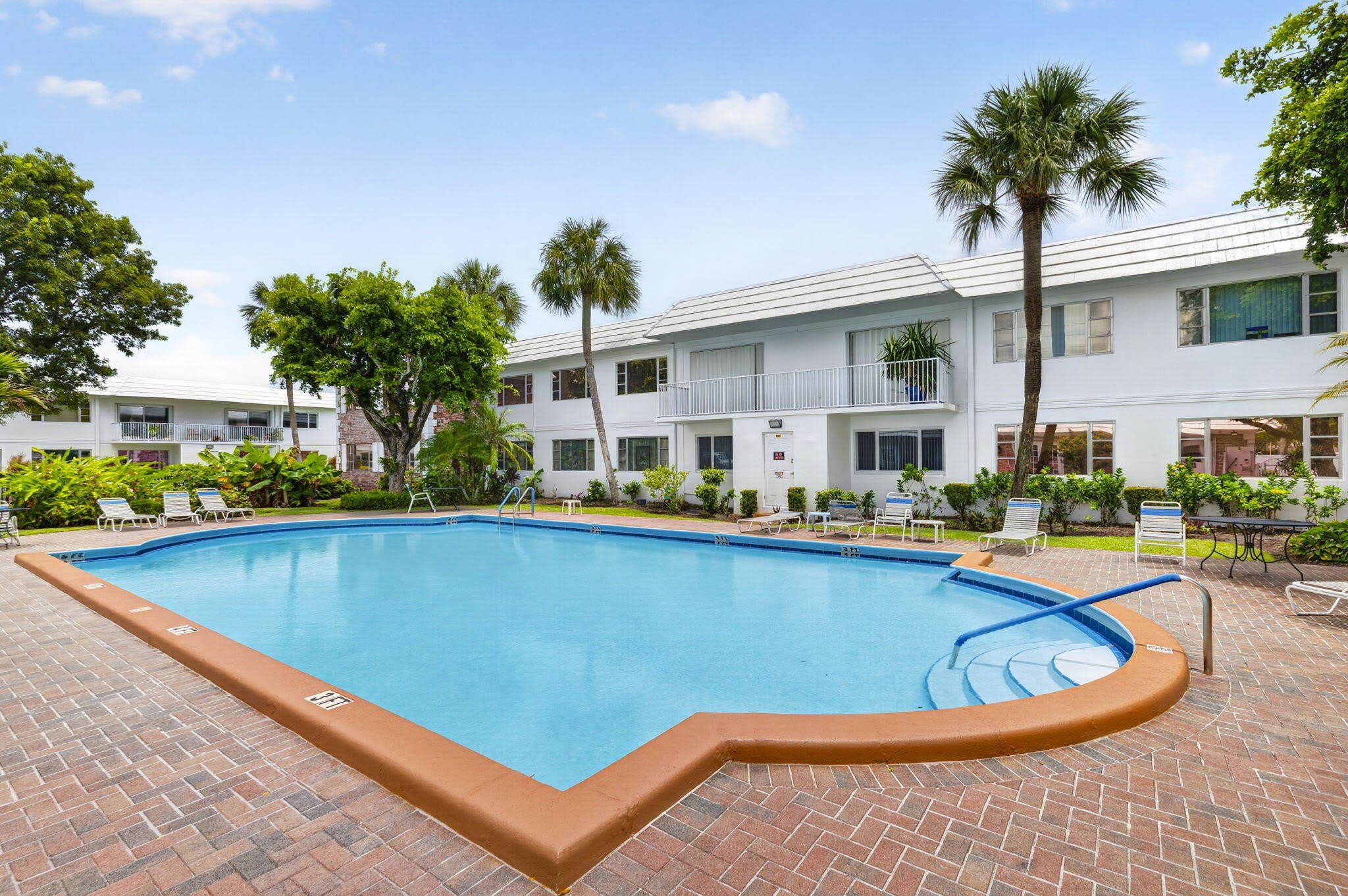 400 S Cypress Road – photo 1