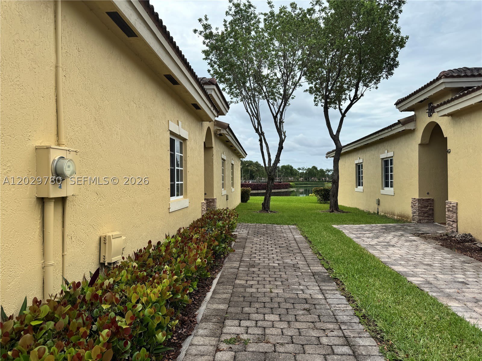 3384 NE 11th Dr – photo 5