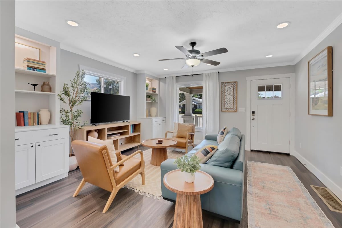 355 East 400 North – photo 2