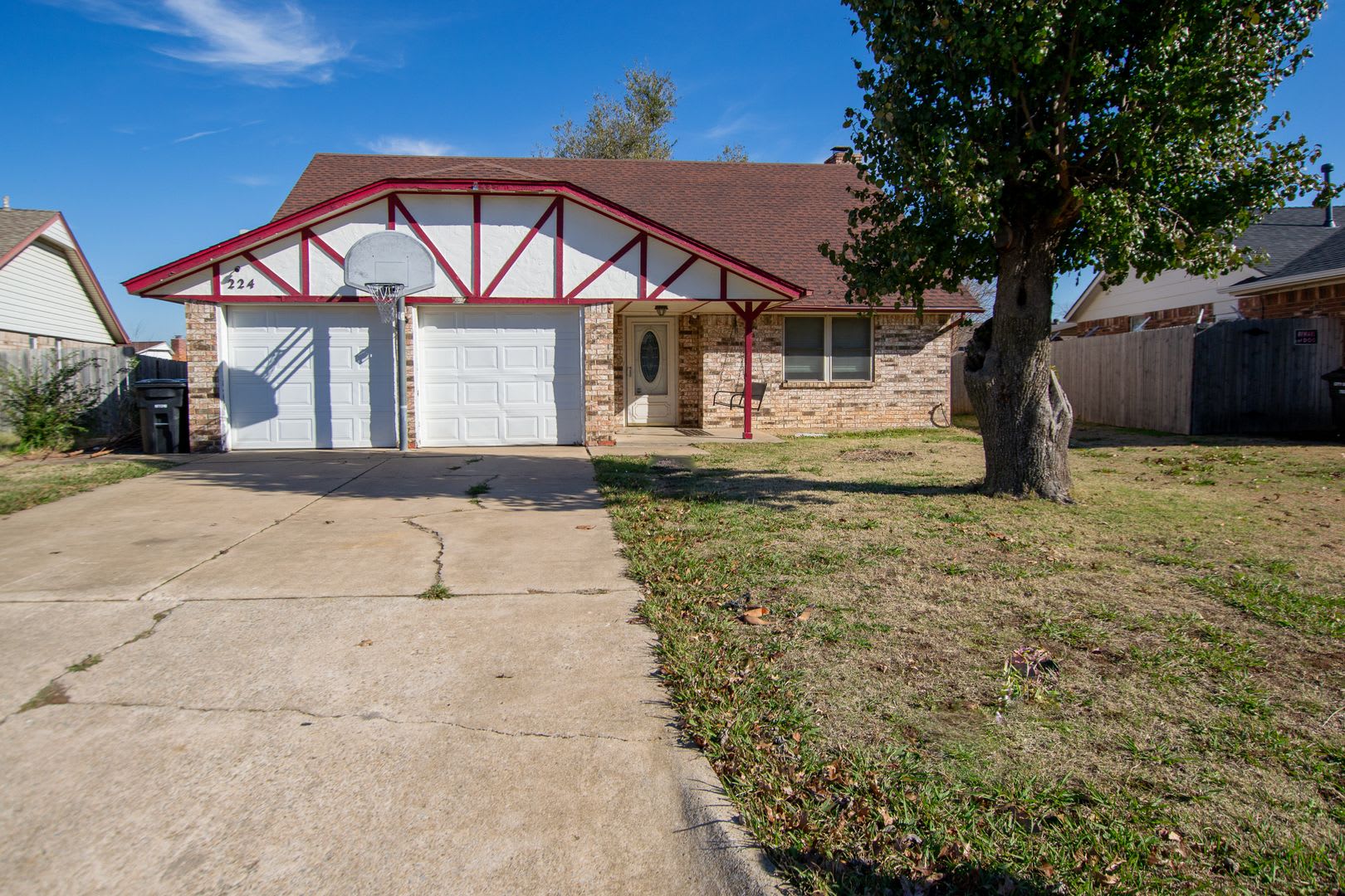 250 Move In Special More Space More Convenience A Great Central Moore Location 250 Move In Special – photo 4